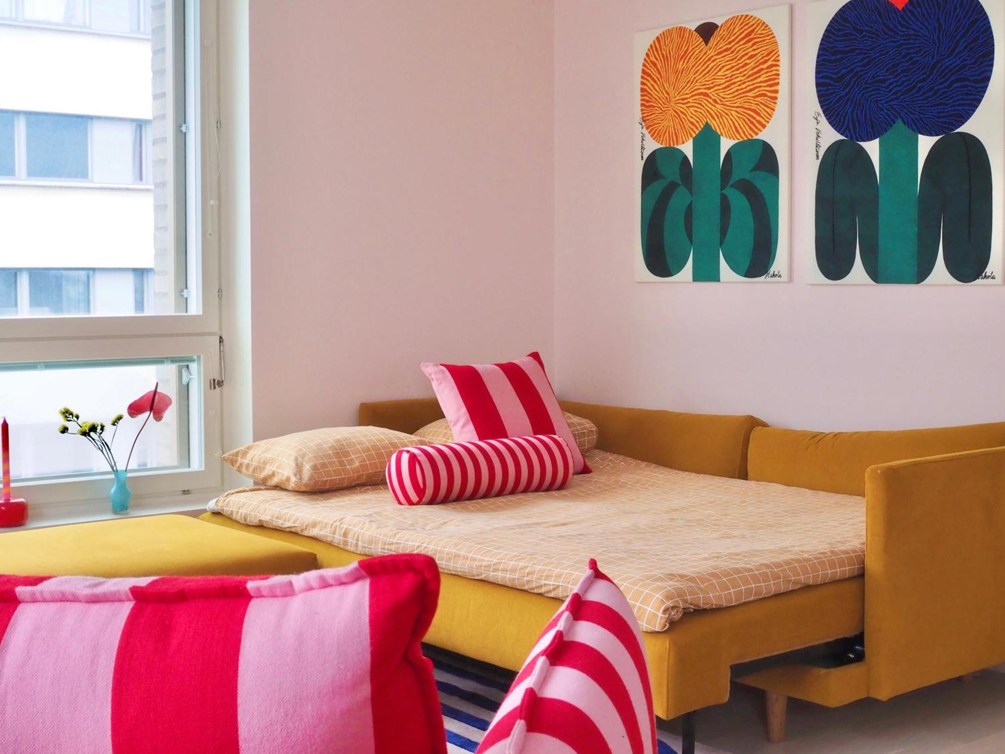 Candy-Colored Two-Room Condo With Sweet Views Helsinki Kültér fotó