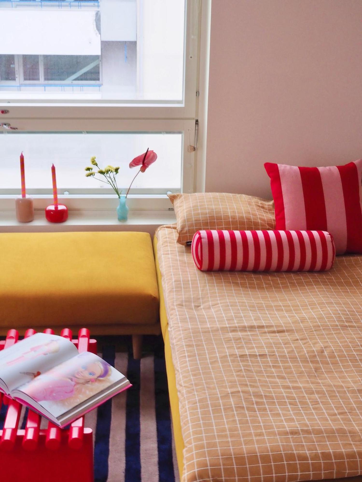 Candy-Colored Two-Room Condo With Sweet Views Helsinki Kültér fotó